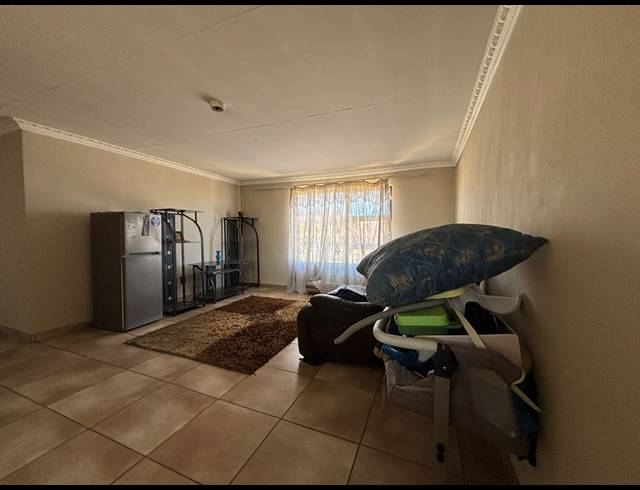 4 BEDROOM HOUSE FOR SALE IN GOLDEN GARDENS